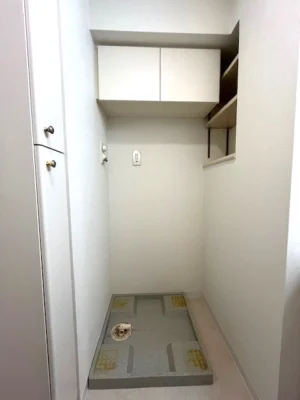 ＦＯＲＥＳＴＡ戸越銀座 洗濯機置き場 205