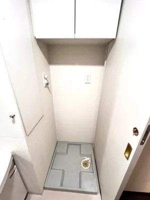 ＦＯＲＥＳＴＡ戸越銀座 洗濯機置き場 210