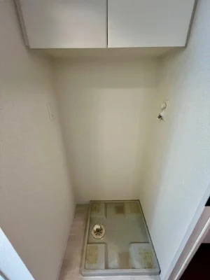 ＦＯＲＥＳＴＡ戸越銀座 洗濯機置き場 218