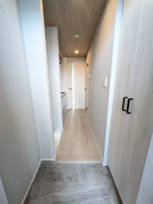 レジディア島津山 玄関・廊下 630