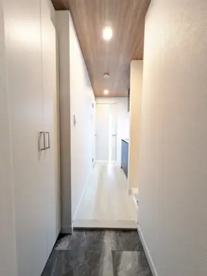 レジディア島津山 玄関・廊下 615