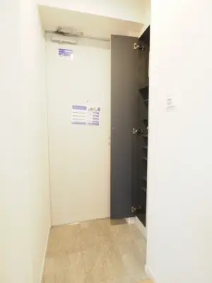 レジディア島津山 玄関・廊下 614