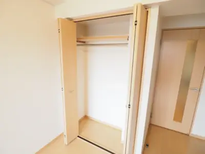 レジディア島津山 収納 703