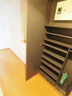 レジディア島津山 収納 764