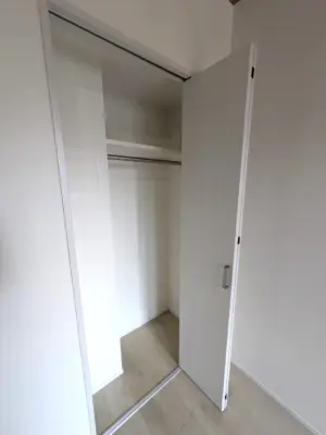 レジディア島津山 収納 711